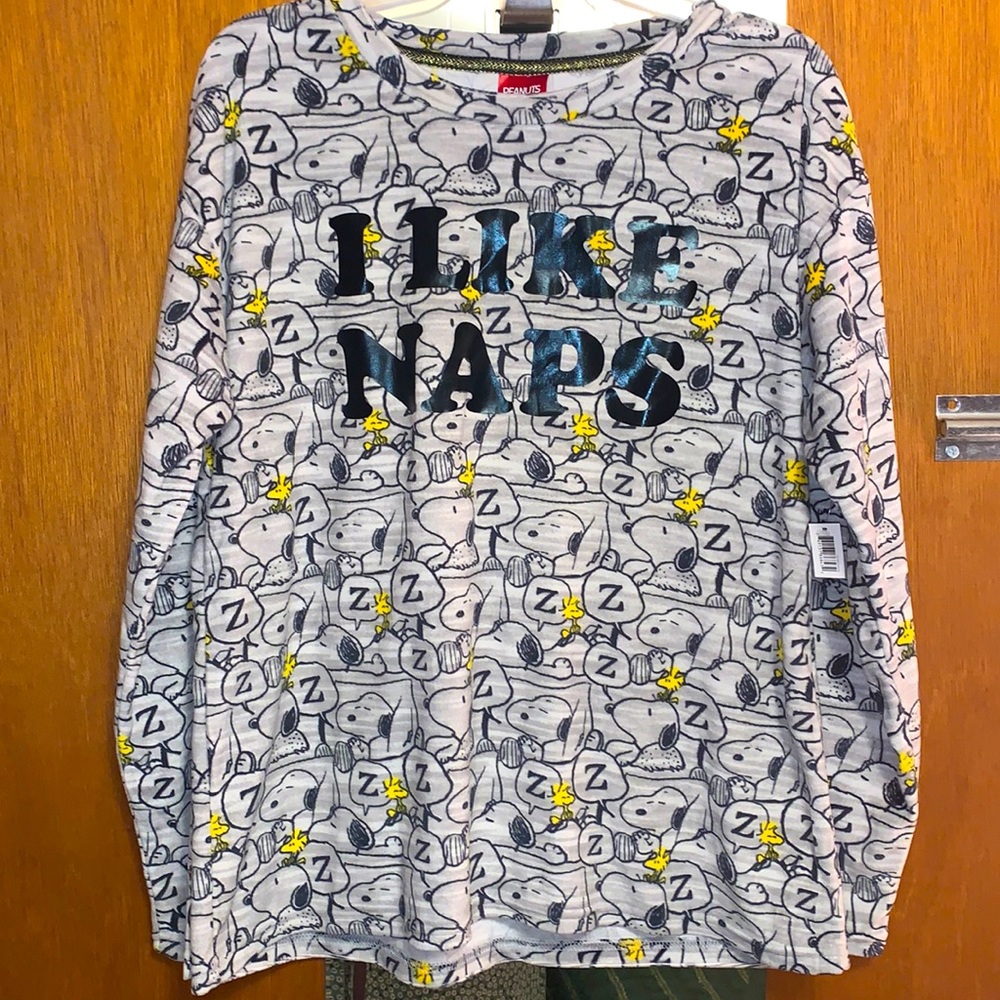 Peanuts long sleeve sleep top